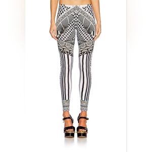 NWT Camilla Hanging Around Leggings